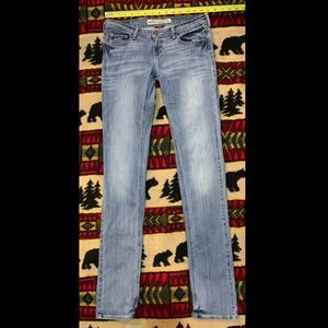 Low Rise Light Wash Hollister Jeans